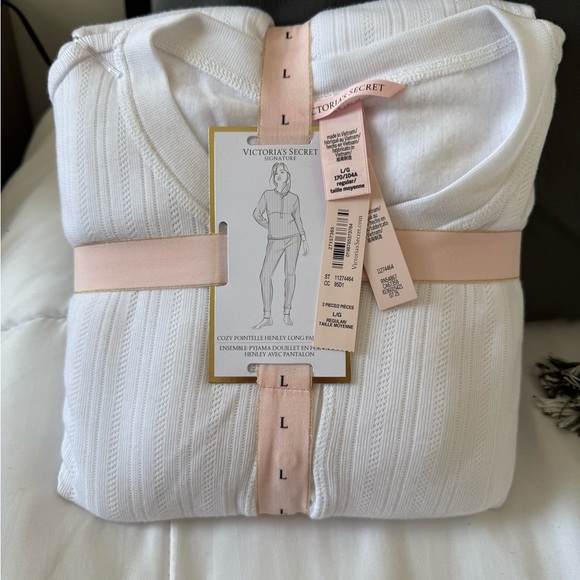 Victoria's Secret White Pointelle Henley Pajama Set - Picture 1 of 3